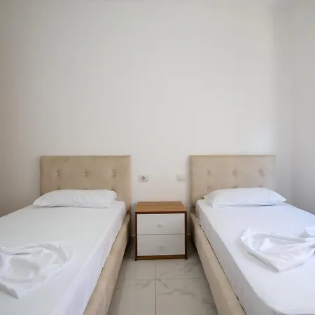 Aysel Fontaine Vlorë