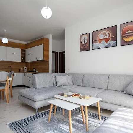 Aysel Fontaine Vlorë